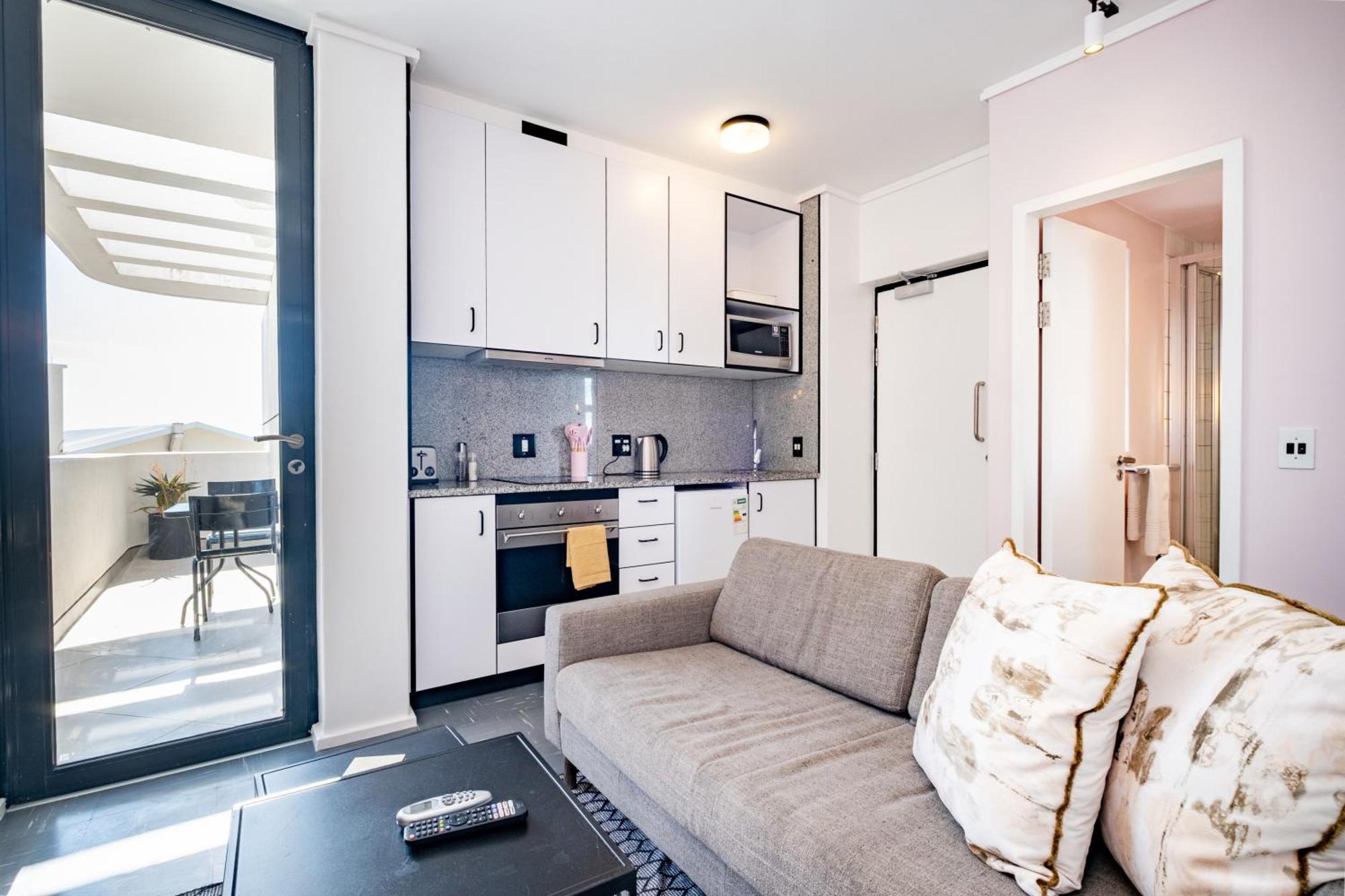 Apartment Flamingo 809 - Floor Sea Point Unit With Daily Housekeeping Kapstadt